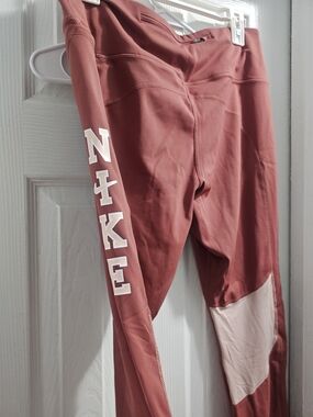 Nike Womens' Rose/Blush Athletic Leggings